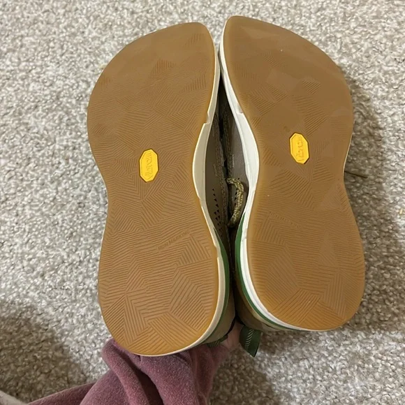 Danner x Anthropologie | Women’s Rivercomber 3” Trail Sneaker Bronze/Birch 9 - Picture 7 of 9